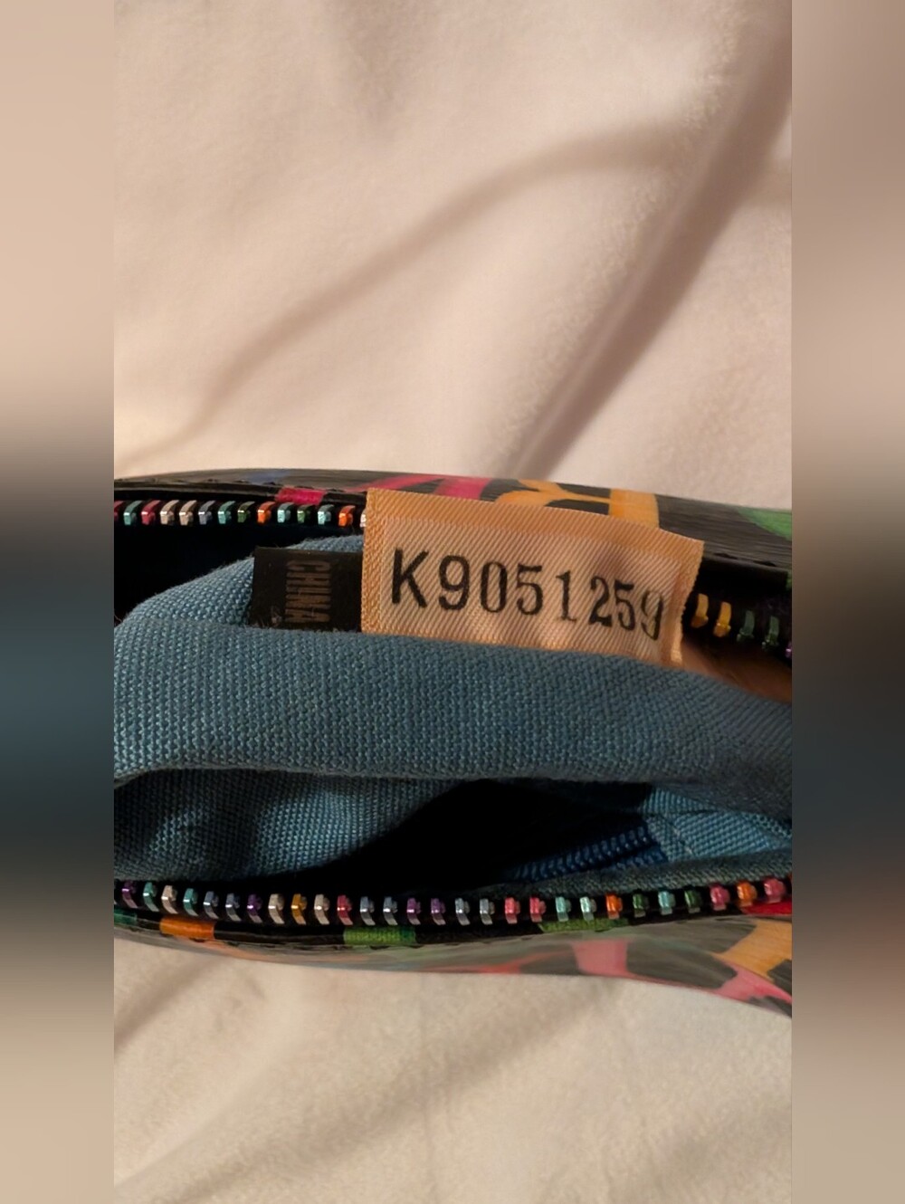 Dooney & Bourke Retro Grafica Mini Barrel Bag Rainbow Zipper Black Multi EUC - Picture 9 of 16